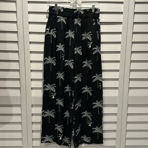 Ann Taylor NWOT Tropical Palm Trees Wide Leg  Pants with Pockets in 100% Rayon.